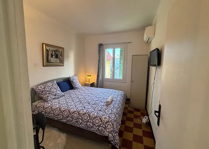 Πανσιόν Brinette Τουλόν