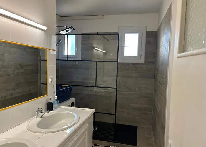 Brinette Πανσιόν Τουλόν